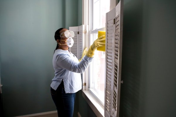 Petugas Cleaning Service